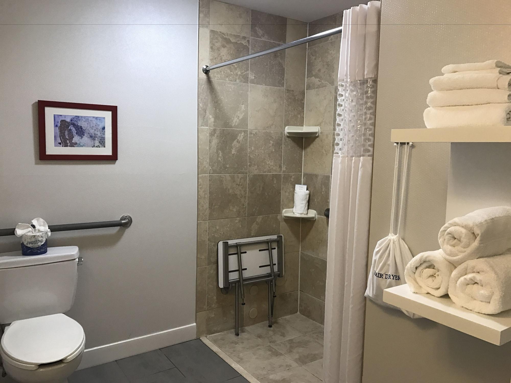 Hampton Inn East Windsor Bagian luar foto