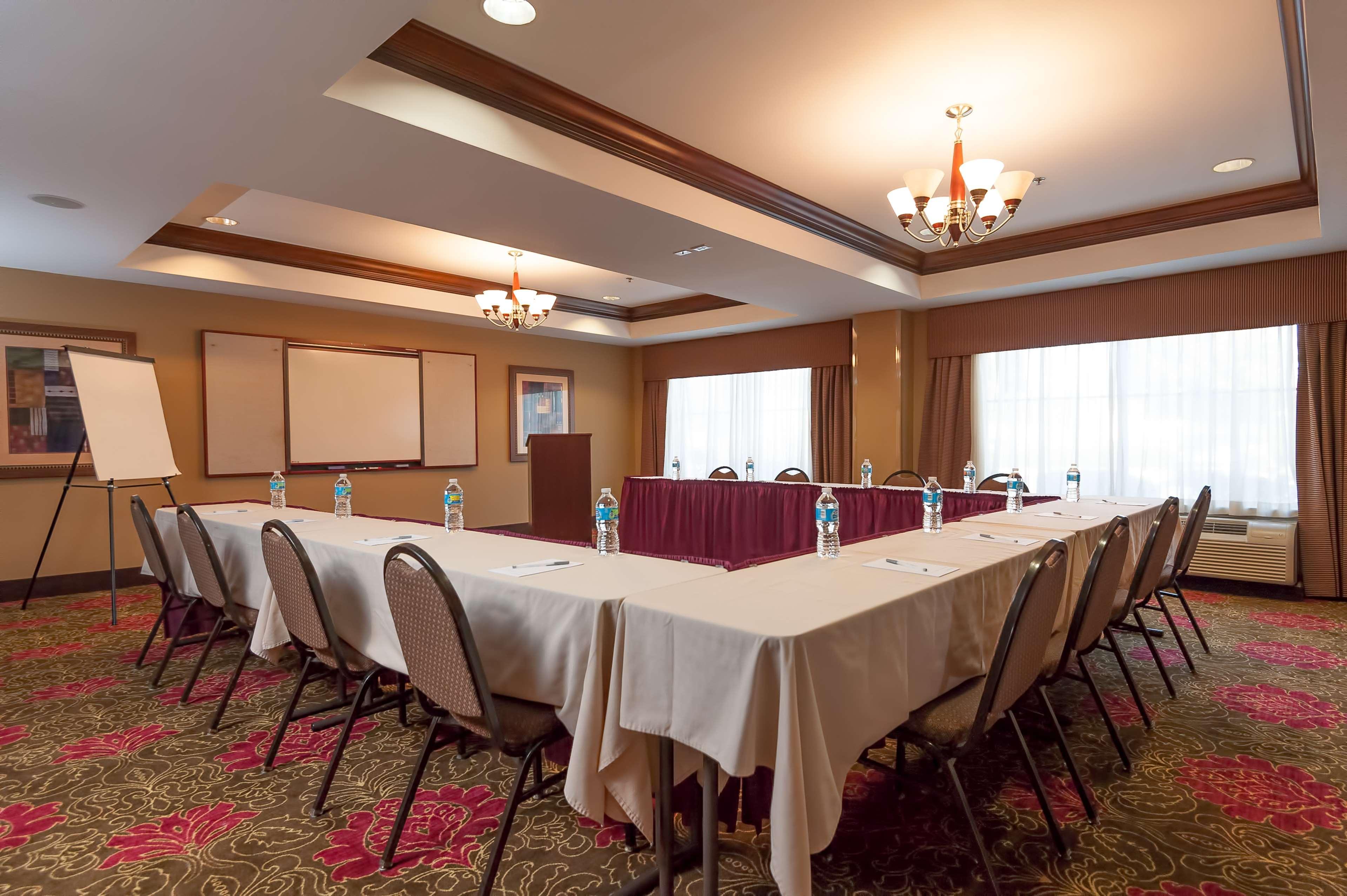 Hampton Inn East Windsor Bagian luar foto