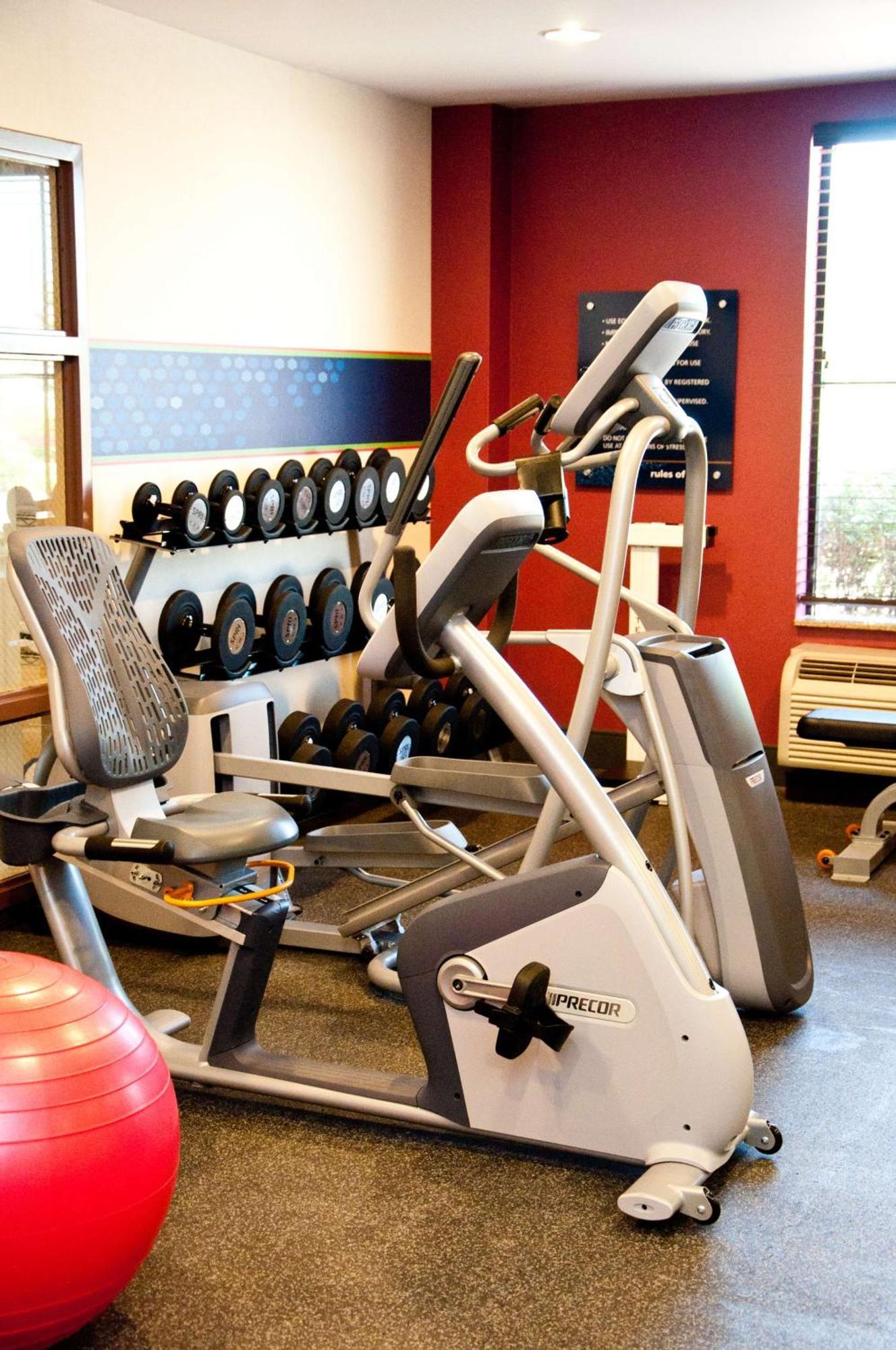 Hampton Inn East Windsor Bagian luar foto