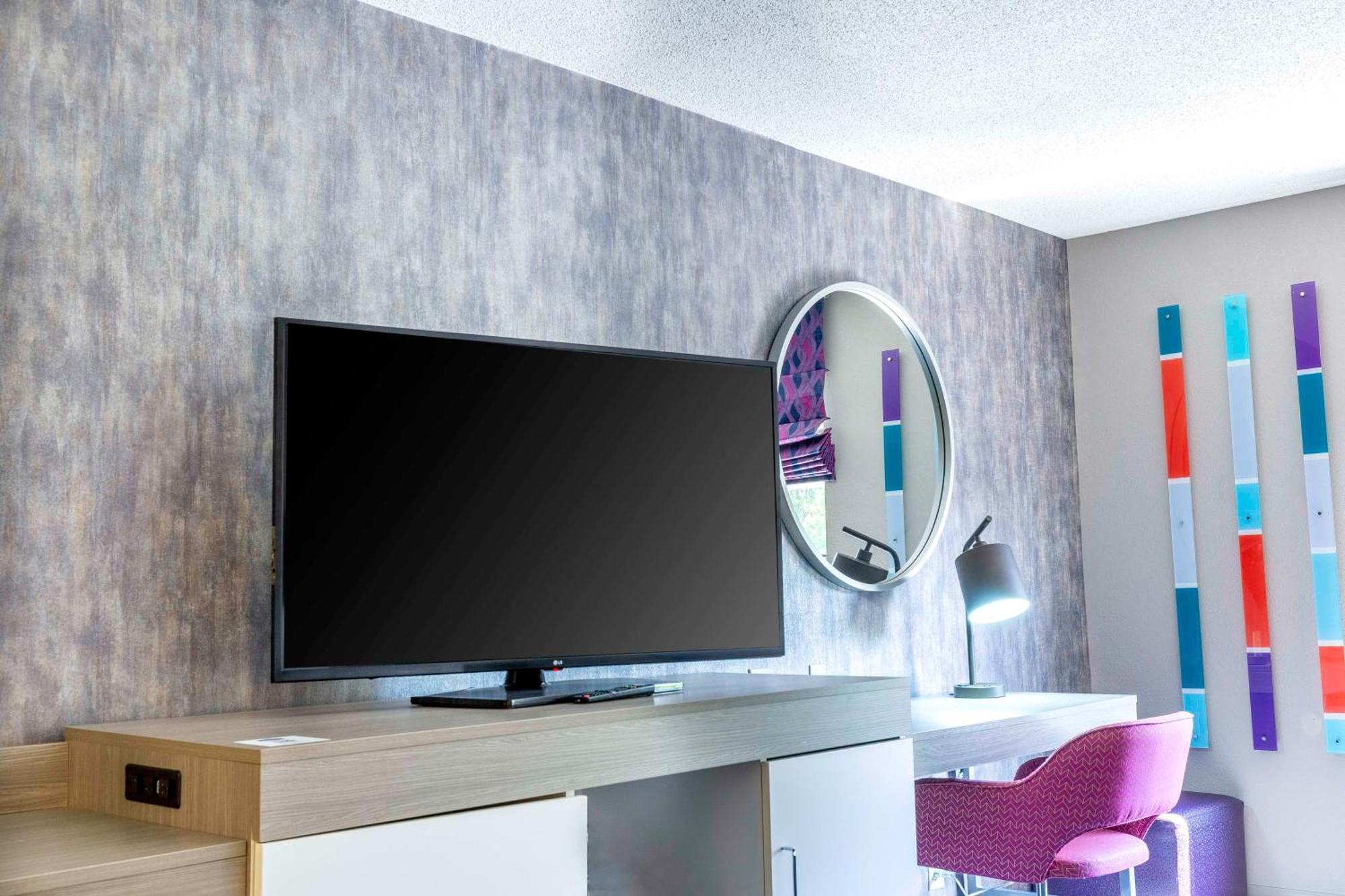 Hampton Inn East Windsor Bagian luar foto