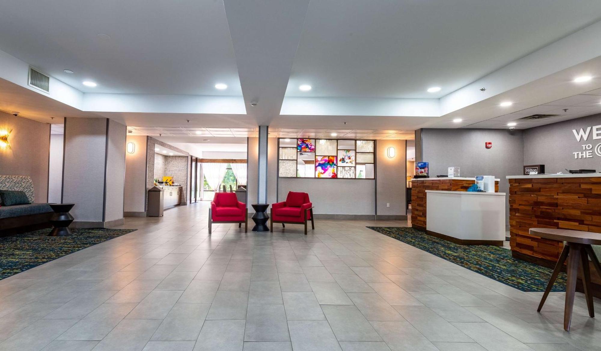 Hampton Inn East Windsor Bagian luar foto